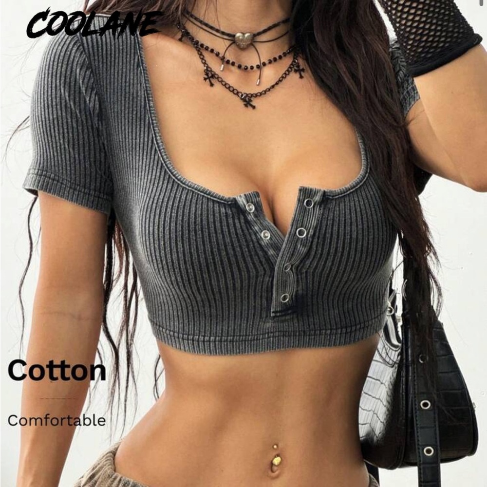 SHEIN Charcoal Buttoned Crop Top